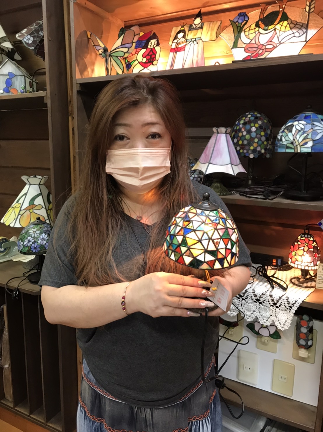 ステンドグラス制作体験お客様の写真